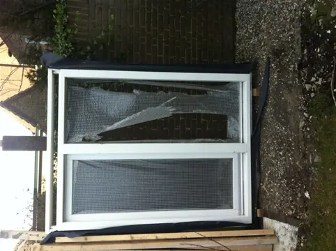 Nieuw hardhouten raamkozijnen te koop