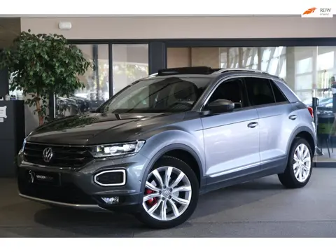 Volkswagen T-Roc 1.5 TSI Sport DSG 150 PK Pano Navi Led Acc Pdc Climate
