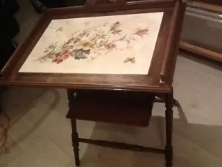 Kap of thee of bijzet tafel