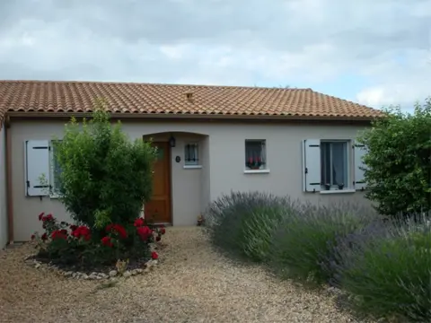 Mooie gezinsbungalow te huur