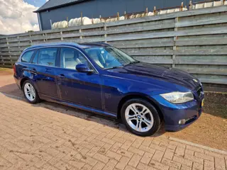 BMW 3-serie Touring 318i Corporate Lease Luxury Line Leer, Navigatie