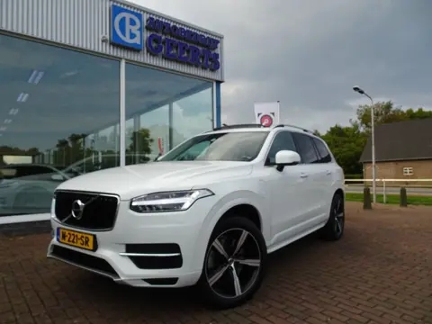 VOLVO XC90 2.0 T8 AWD 7P Momentum Panorama/Trekhaak/Leder