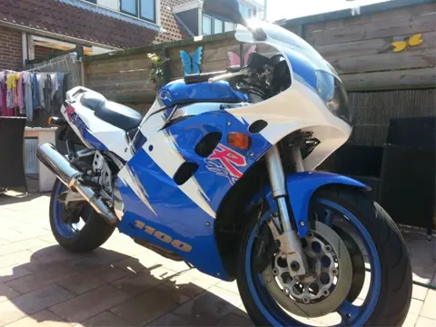 Zeer goed onderhouden Suzuki GSX+R1100W