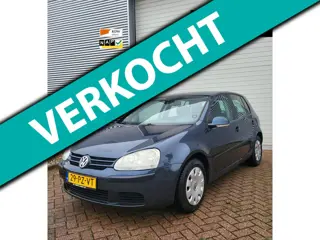 Volkswagen Golf 1.6 FSI Trendline APK NAP