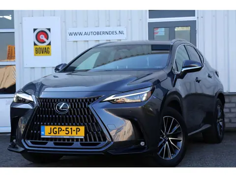 Lexus NX 350h*Fabrieksg.t/m06-2032!*1ste Eig.*Perfect Lexus Onderh.*BTW*ACC/360Camera/Stoelverw./Stu