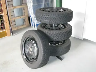 Te koop aanbeboden winter banden set voor Citoën C1