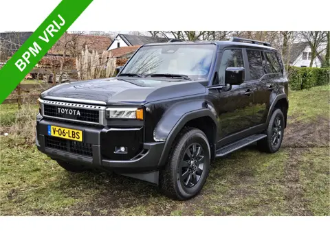 Toyota Land Cruiser 250 2.8 D-4D Window Van Comfort