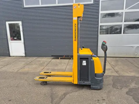 Jungheinrich EJC 212Z Stapelaar 1.2 ton  Mast 3f470  bj 2014  nieuwstaat