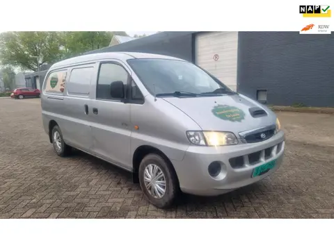 Hyundai H 200 GEZOCHT GEVRAAGD ALLE HYUNDAI H200 H 200 H100 H 100 TOPPRIJS 0613896819