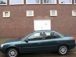 Sloopauto inkoop Den haag Ford Mondeo demontage auto