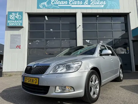 Škoda Octavia Combi 1.2 TSI Elegance Bns (bj 2011)