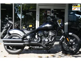 Indian Chopper 116 Chief Dark Horse, 24 Maanden Garantie, Inruil Mog