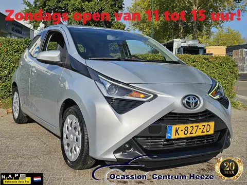 Toyota Aygo 1.0 VVT-i x-Play AUT! Camera! Navigatie! Zondag OPEN!