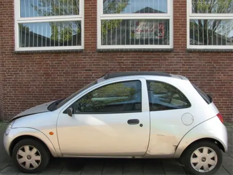 Plaatwerk FORD Ka Sloopauto inkoop Den haag