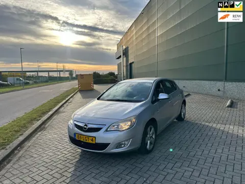 Opel Astra 1.4 Turbo Edition Navigation.Clima