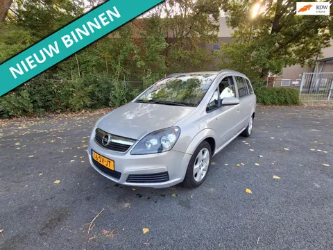 Opel Zafira 2.2 Executive HOGE INSTAP 7 PRSN DAS FIJN