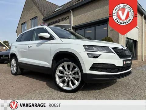 Škoda Karoq 1.5 TSI Style Business Automaat Trekhaak / Panoramadak / Full LED
