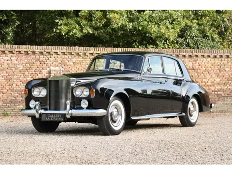Rolls-Royce Silver Cloud III "With Radford cocktail cabinets" Only 21000 Miles! Attractively present