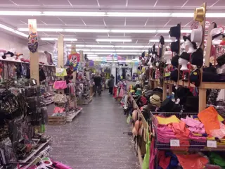 Complete verlichting voor, werkplaats winkel, kantoor ed.