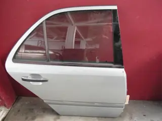 MERCEDES C 180 Portier Rechts Achter los op voorraad