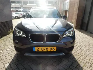 BMW X1 SDrive20i Chrome Line km stand loopt op met deze wagen wordt gereden