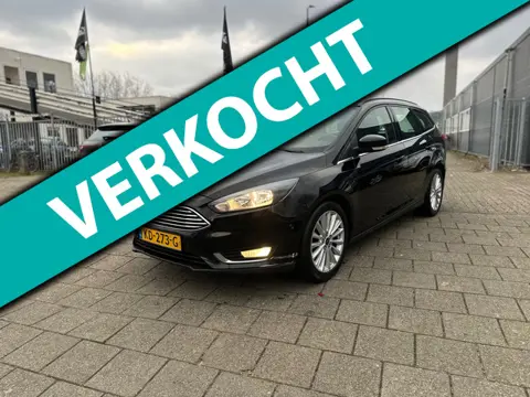 Ford Focus Wagon 1.0 Titanium 6bak |