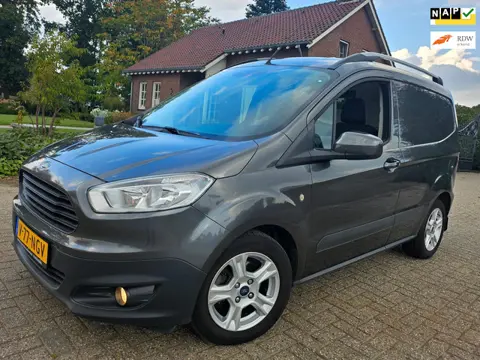 Ford Transit Courier 100pk Benzine met Airco PDC Zijdeur LMV !