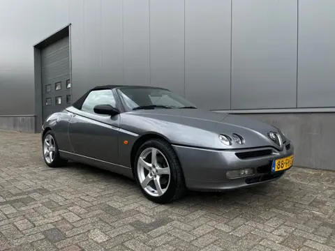 Alfa Romeo Spider 1.8-16V T.Spark|NAP|VERKOCHT!