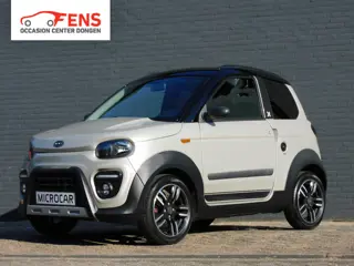 Microcar Brommobiel M.GO 6 White TOPSTAAT! ACHTERUITRIJCAMERA! PARKEERSENSOREN! BLUETOOTH!