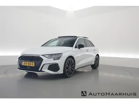 Audi A3 Sportback 45 TFSI e S Line | Pano | Navi | Keyless | Elek. Achterklep | Stoelverw. | Apple C