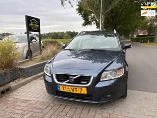 Volvo V50 2.0D Summum AUTOMAAT,AIRCO,PDCCRUISE,NAVI,ENZO.. MET APK!