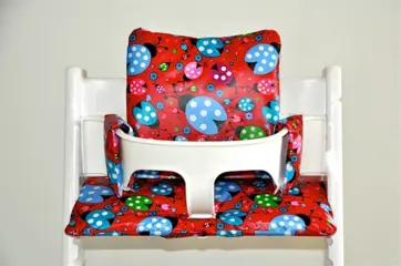 Stokke tripp trapp stoelverkleiner kussen gecoat "Lieve"