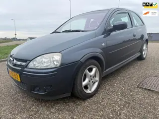 Opel Corsa 1.4-16V Silverline Airco Trekhaak Velg 2DeEigenaar APK 10-2026
