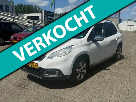 Peugeot 2008 1.2 PureTech Crossway