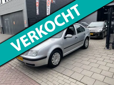 Volkswagen Bora 1.6-16V 3e Eigenaar! Trekhaak Airco NAP APK