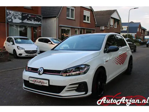 Volkswagen Golf 2.0 TSI GTI Performance Pano, Navi, Camera, Garantie!