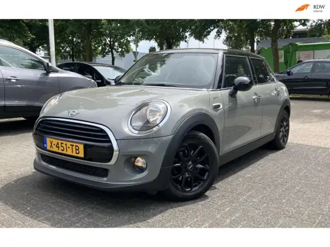 Mini Cooper 1.5 Salt Navi Carplay LM Airco