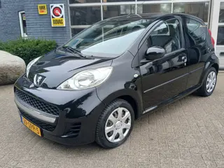 Peugeot 107 1.0-12V XS (bj 2011)
