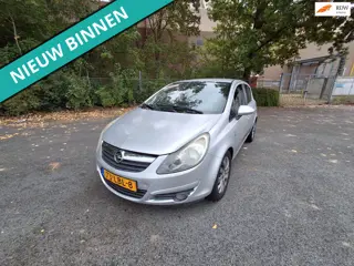 Opel Corsa 1.4-16V '111' Edition LEUKE AUTO RIJDT EN SCHAKELT GOED