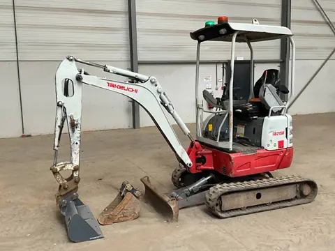 Takeuchi TB 215 R (bj 2019)