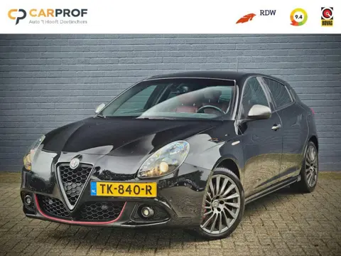 Alfa Romeo Giulietta 1.4 Turbo 170pk Multi-Air Super / PACK VELOCE / ROOD LEDER / STOELVERW. /