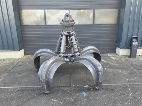 liebherr gm 65 poliepgrijper