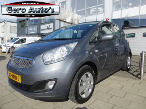 Kia Venga 1.4 CVVT Seven camera ,trekhaak cruise control  airco etc