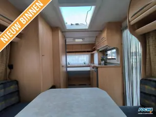 Fendt Saphir 470 F Dwarsbed Zit Toilet Tent