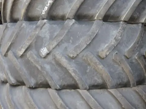 R42 Continental 650/65R42