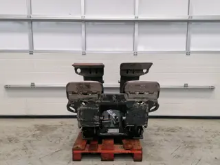 BOLZONI AURAMO AR-30RJ-13 2011 3.0T