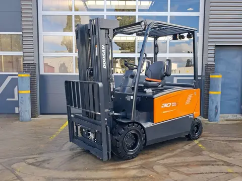 DOOSAN B30X-7 Plus 2023 3.0T