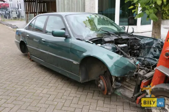 BMW E38 728IA vermountgruen BILY ENTER