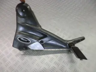 LINKER SCHETSPLAAT Triumph Trophy 900 1996 - 2010