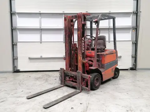 TOYOTA FBMF16 2000 1.6T